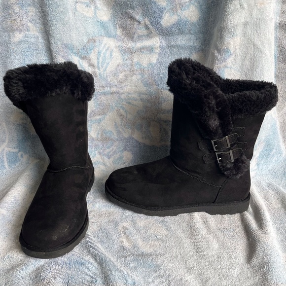 Falls Creek Faux Fur Black Winter Boots Chelsea II - Picture 2 of 10